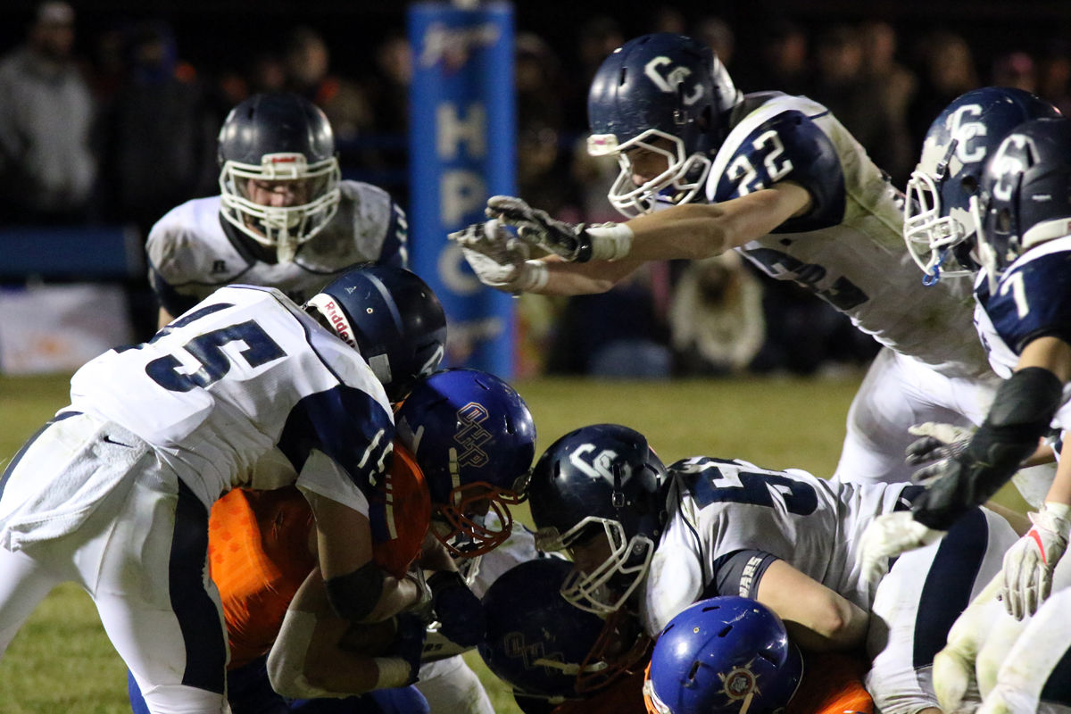 Osceola High Plains FB vs Cross County (41).JPG